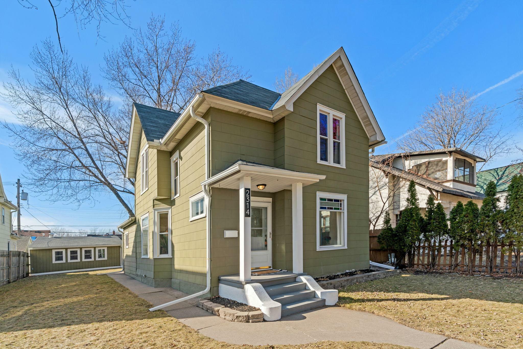 Property Photo:  2314 Lincoln Street NE  MN 55418 