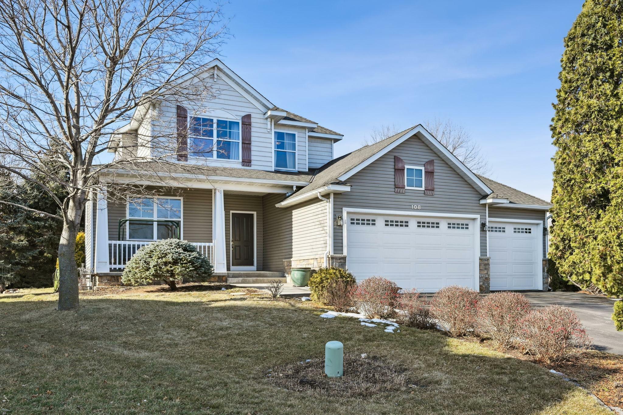 Property Photo:  108 Grandview Court  MN 55313 