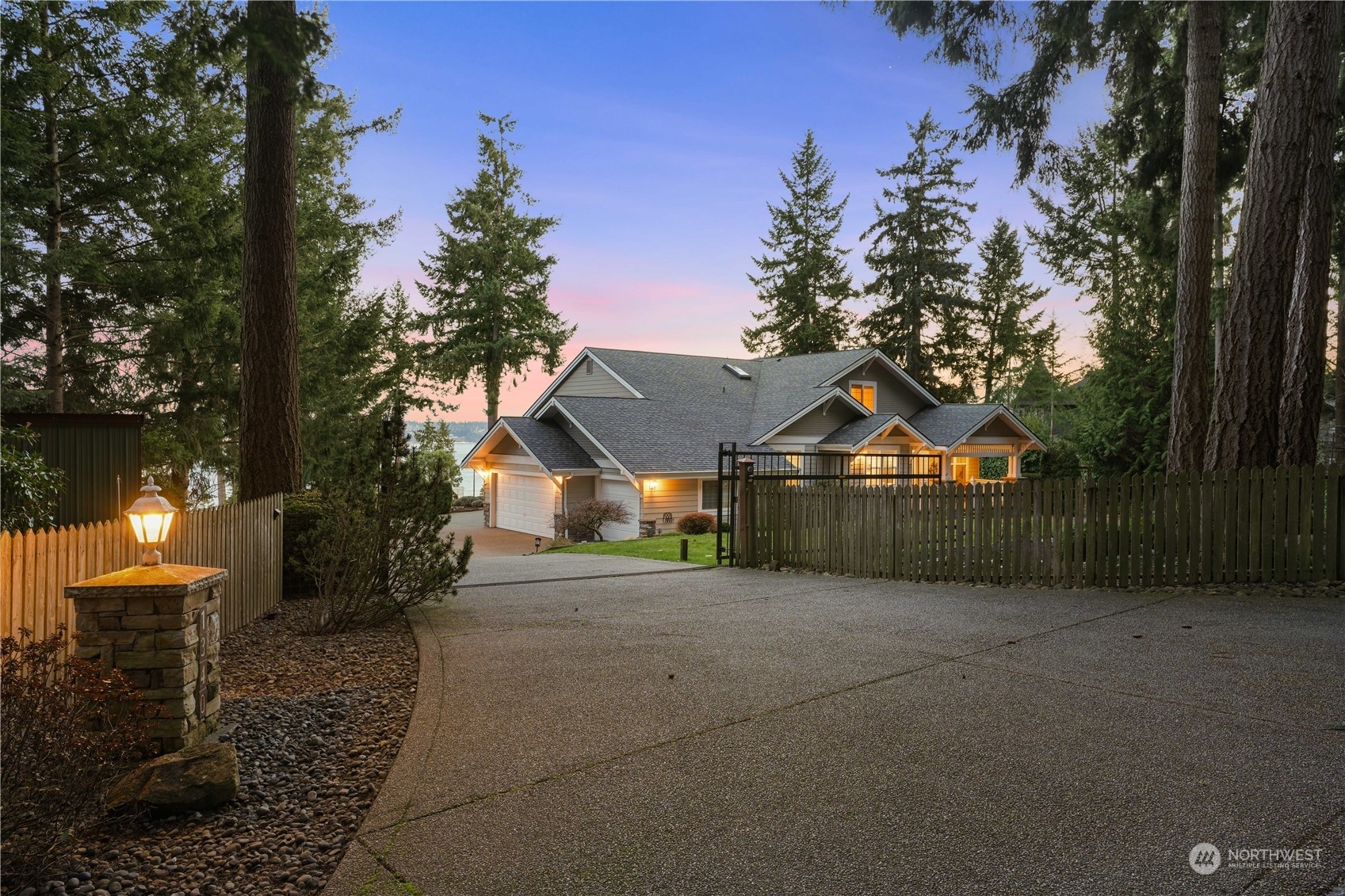 Property Photo:  1340 Pilchuck Heights  WA 98333 