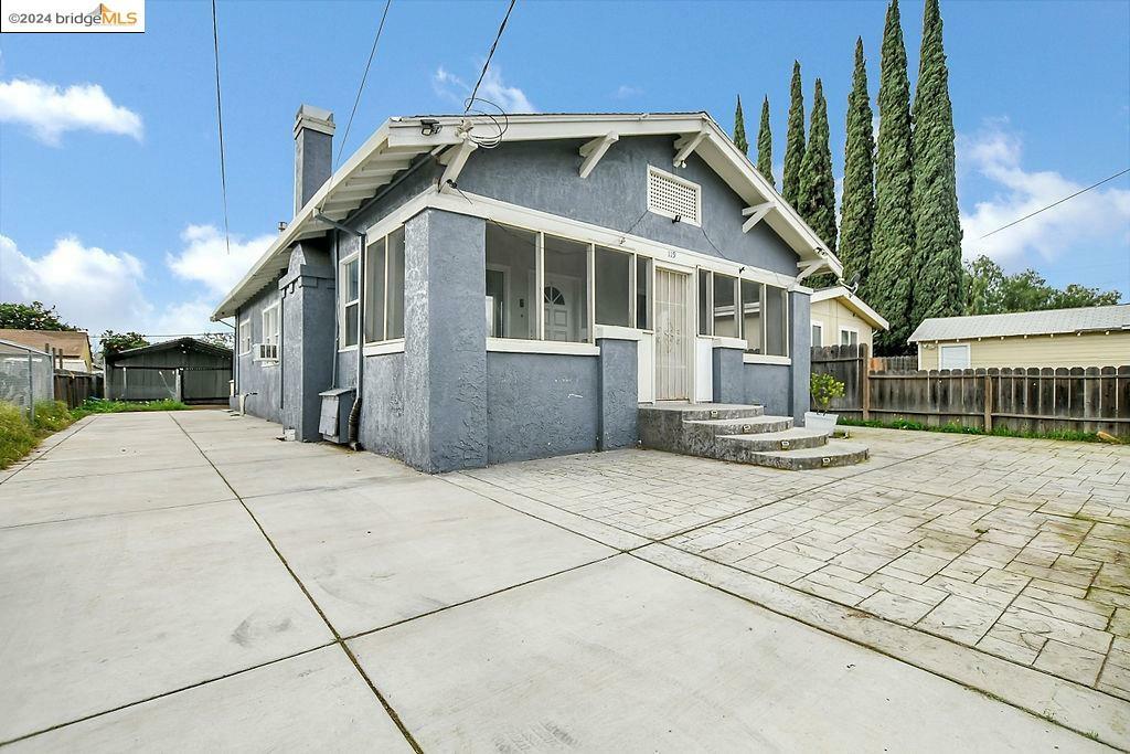 Property Photo:  119 Star St  CA 94561 