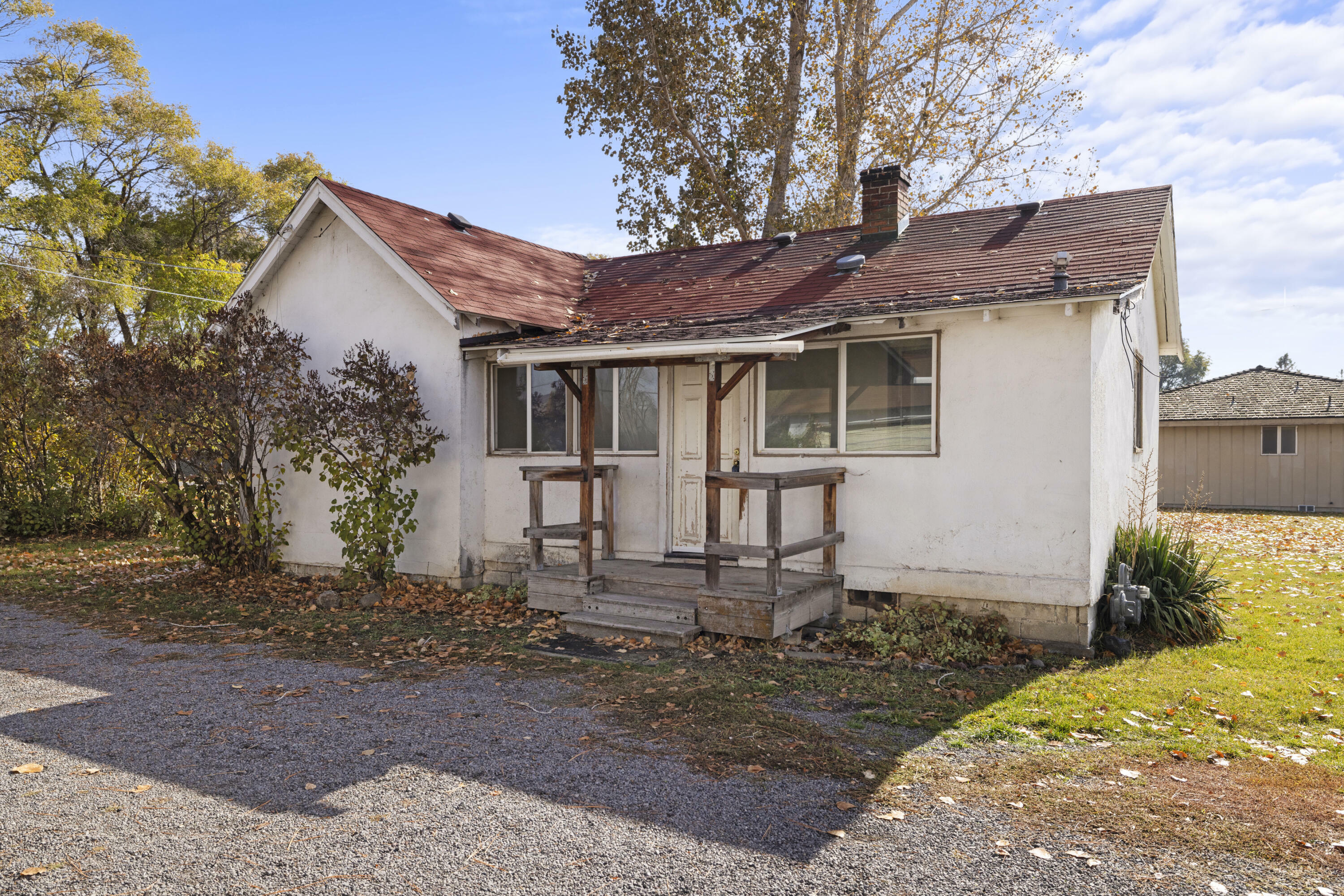 Property Photo:  4802 Altamont Drive  OR 97603 