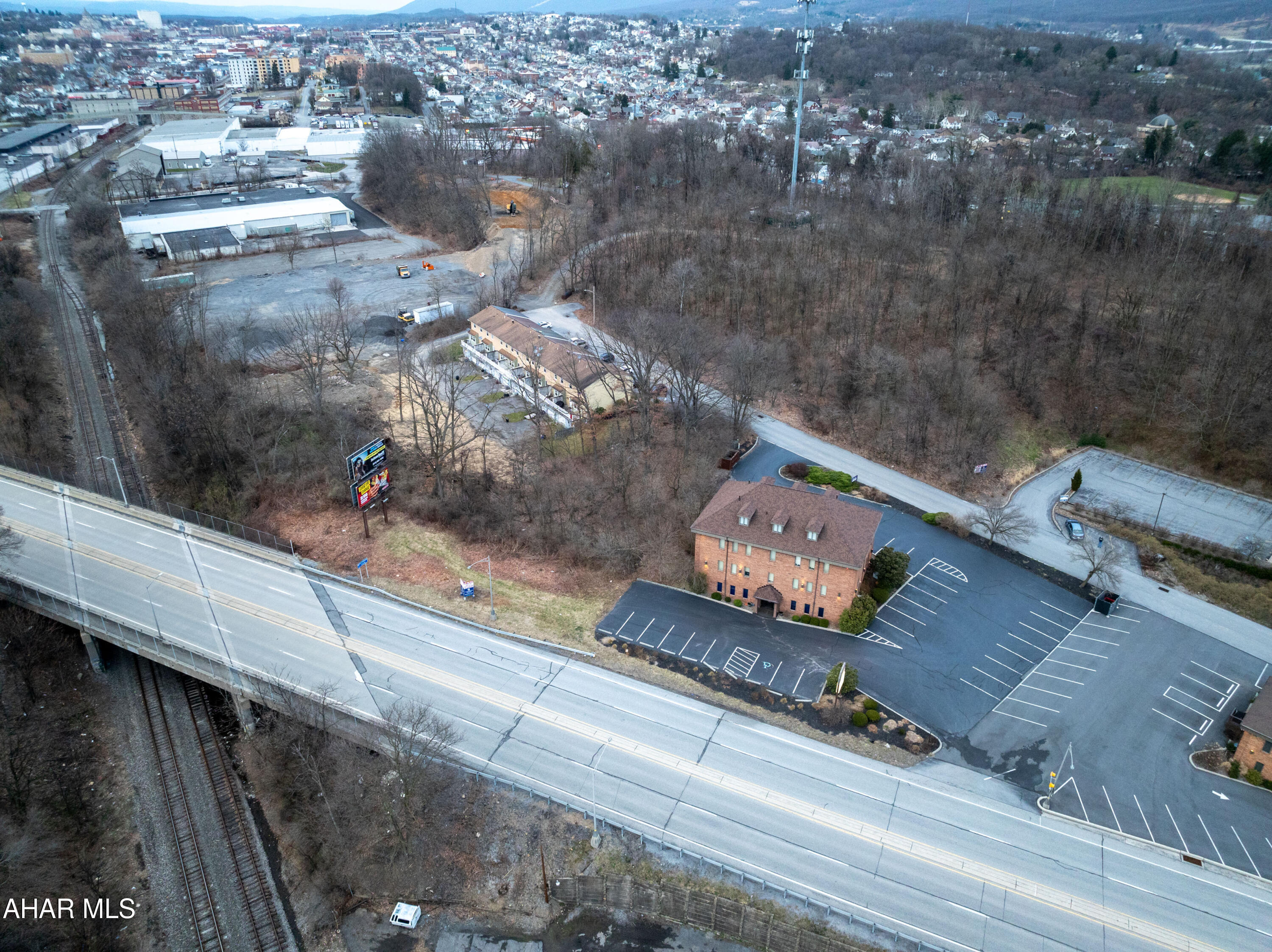 Property Photo: 3362 Lynwood Drive PA 16602