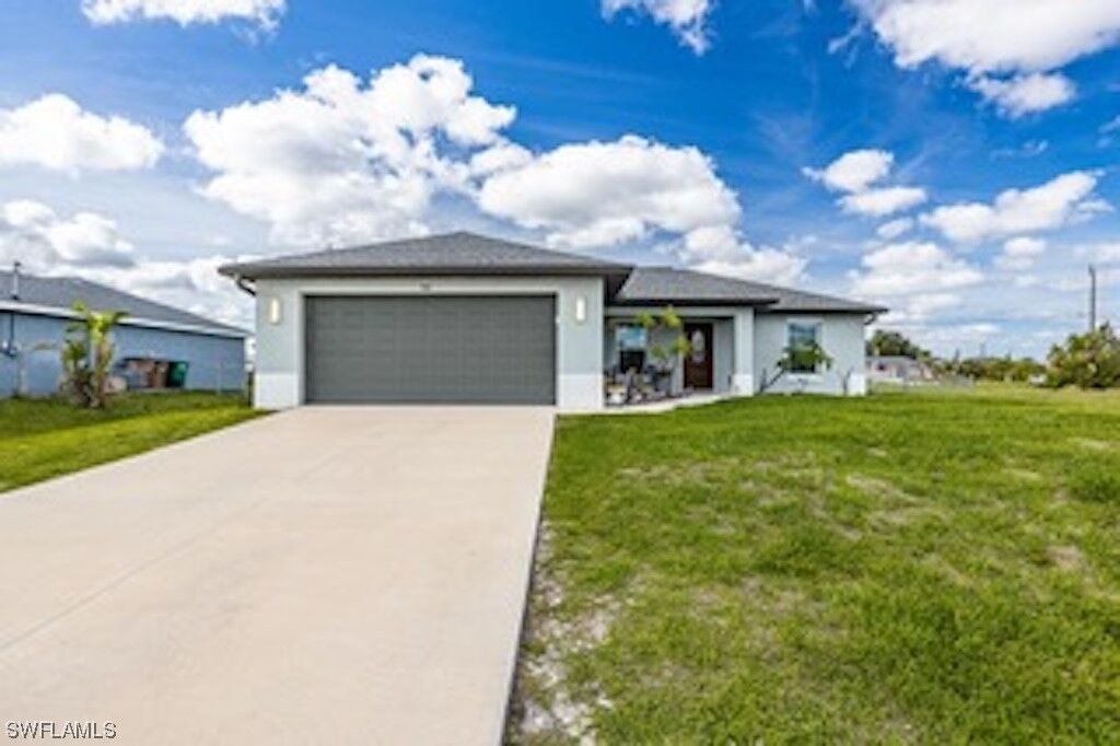 Property Photo: 901 NE 18th Terrace FL 33909