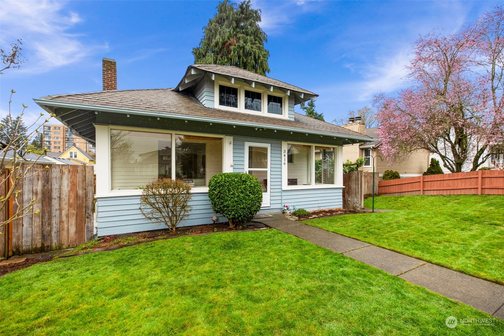 Property Photo:  3416 Rockefeller Avenue  WA 98201 