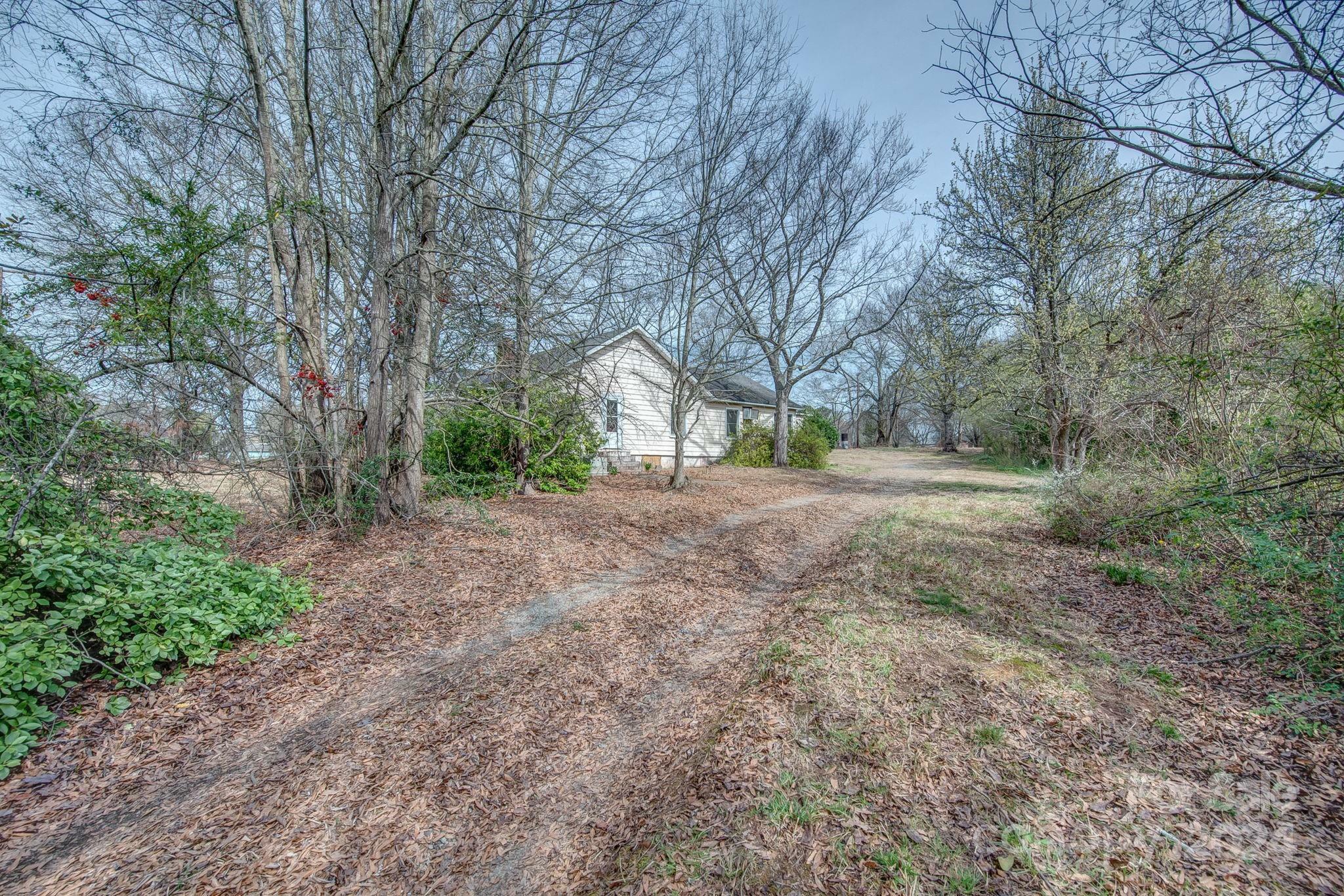 4928 Hickory Grove Road  Mount Holly NC 28120 photo