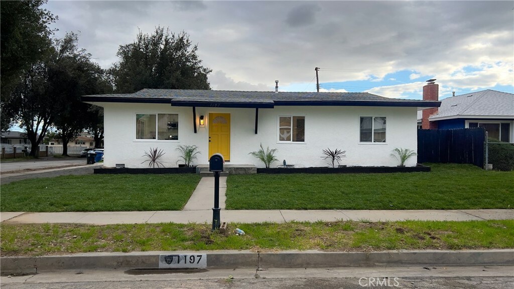 Property Photo:  1197 Mesa Verde Avenue  CA 92404 