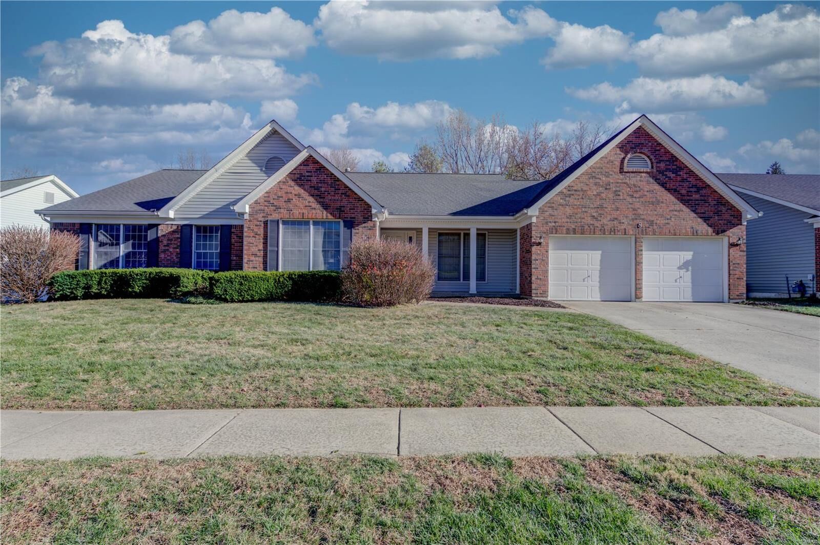 Property Photo:  8 Stable Ridge  MO 63301 