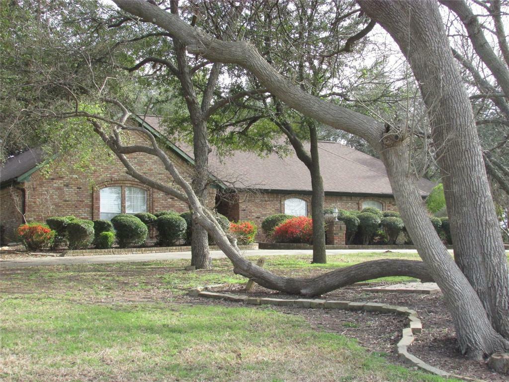 Property Photo:  2107 W Baldridge Street  TX 75119 