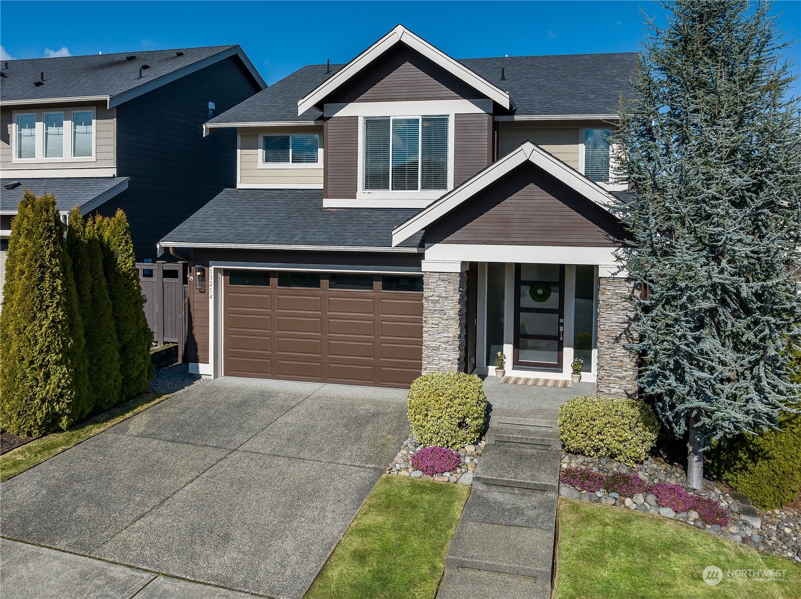 Property Photo: 13214 SE 307th Street WA 98092