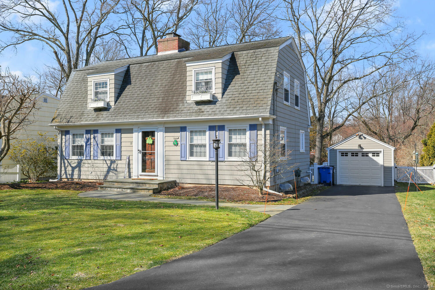 Property Photo:  19 Deerfield Drive  CT 06611 