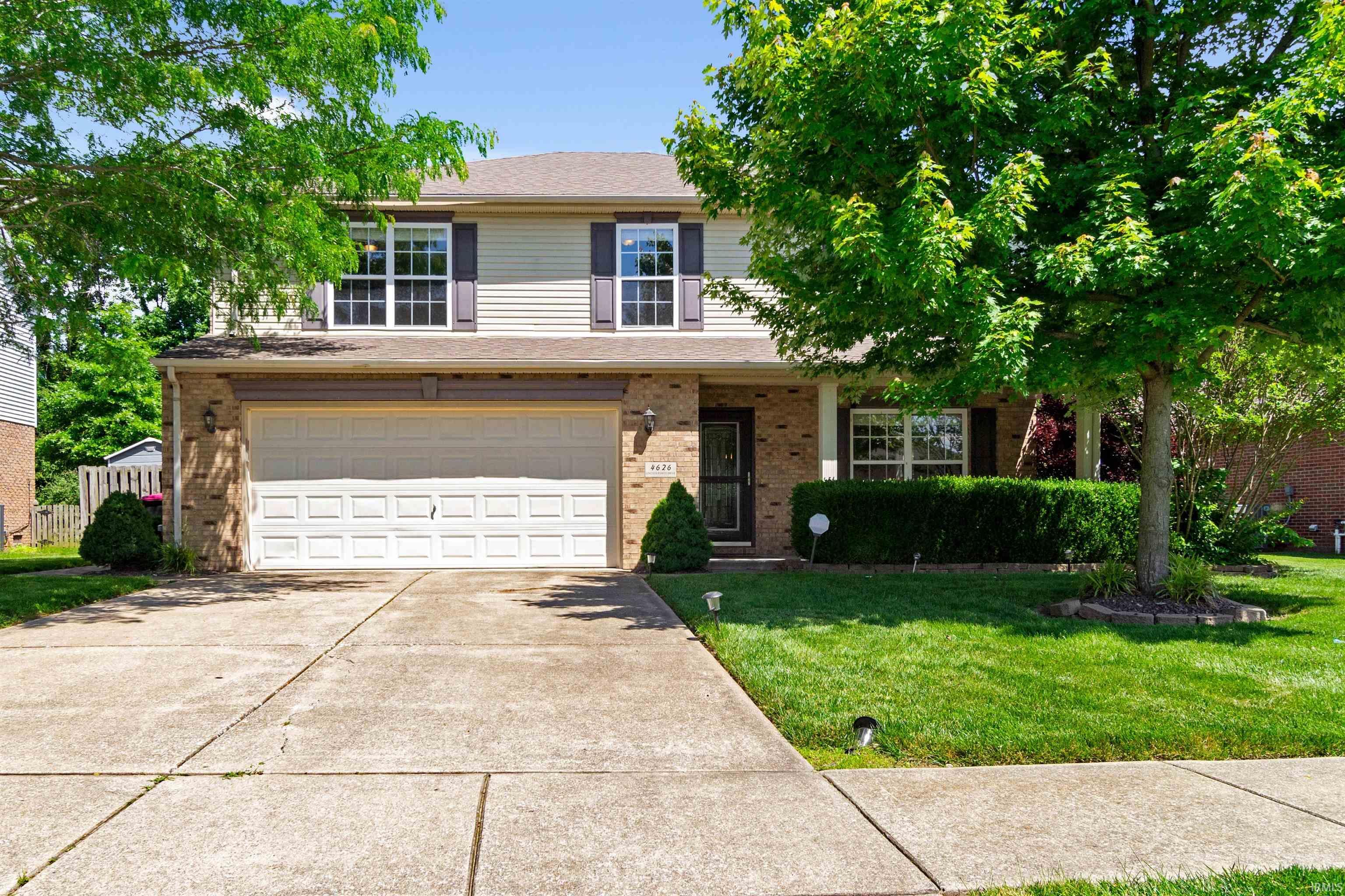 Property Photo: 4626 Lincoln Pointe Drive IN 47630