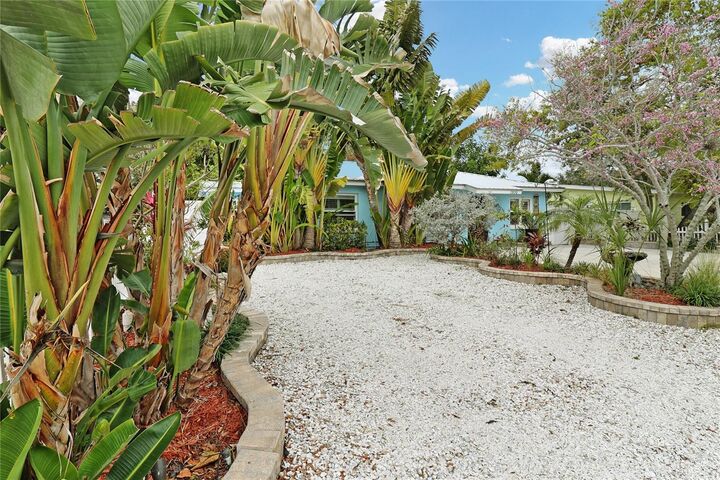 Property Photo:  1906 2nd Street  FL 33785 