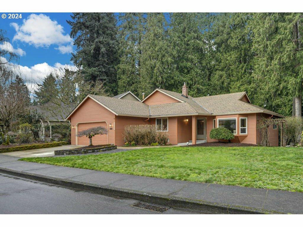 16085 SW Copper Creek Dr  Tigard OR 97224 photo