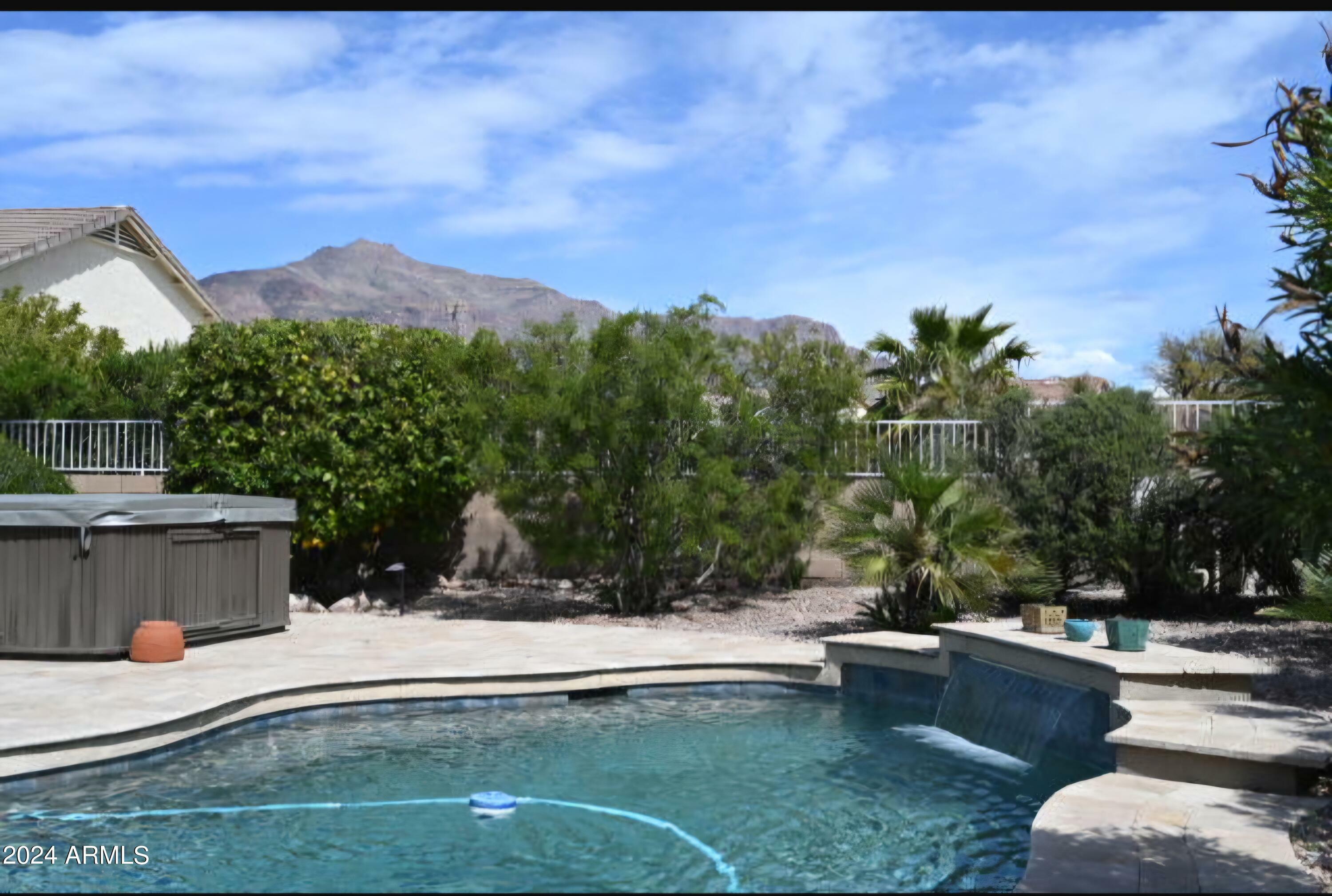 Property Photo:  10181 E Petroglyph Place  AZ 85118 