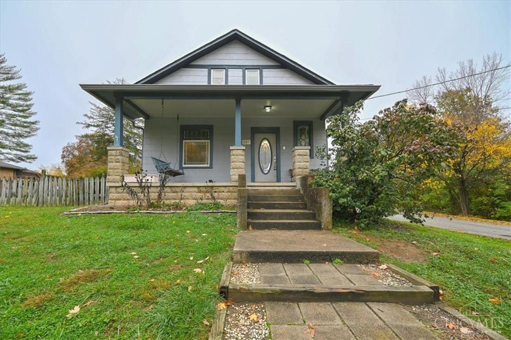 Property Photo:  