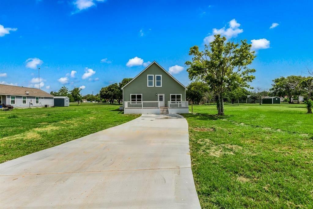 Property Photo:  1014 Humphrey  TX 77465 