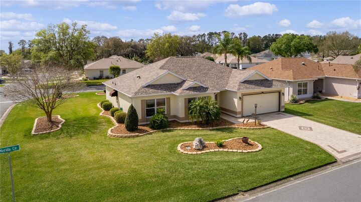 Property Photo:  2471 Merida Circle  FL 32162 