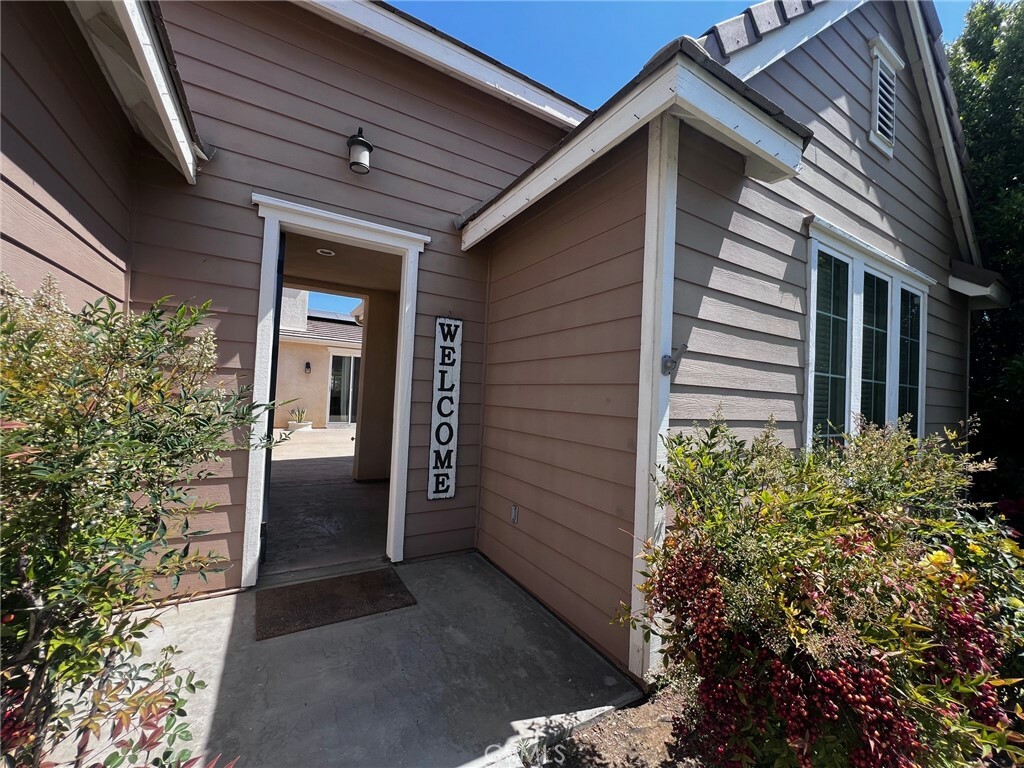 Property Photo:  926 Olivette Street  CA 92543 