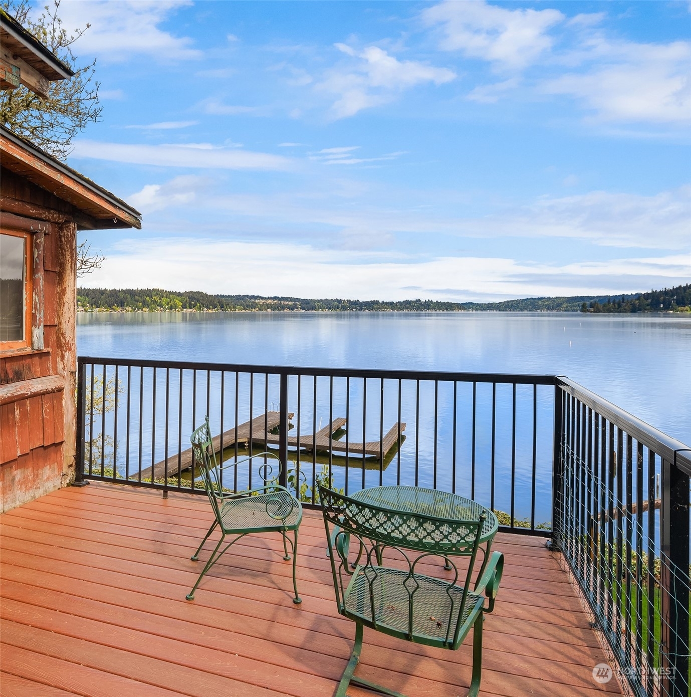 Property Photo:  18162 SE 41st Place  WA 98027 