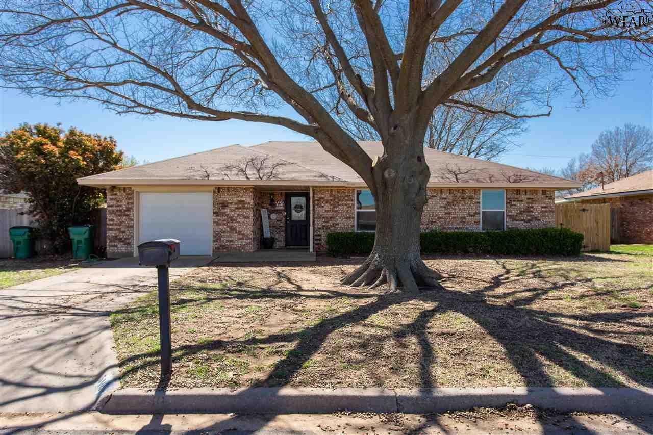 Property Photo:  510 Matador Street  TX 76354 