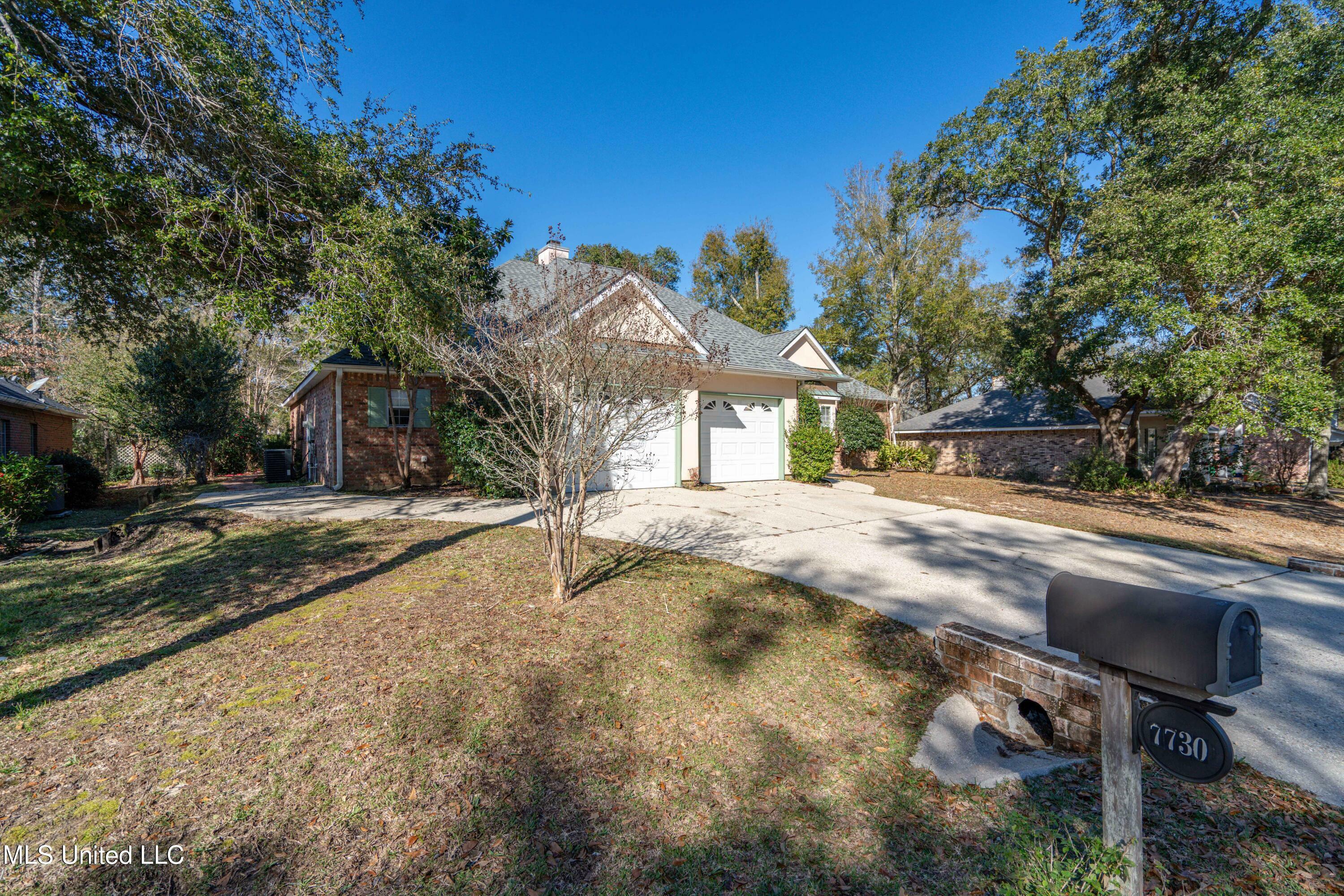 Property Photo: 7730 Manini Way MS 39525
