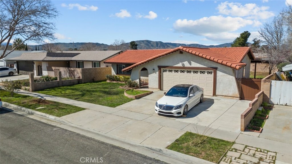 Property Photo:  37817 Rudall Avenue  CA 93550 