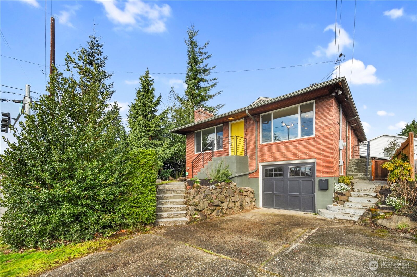 Property Photo:  2502 NE 68th Street  WA 98115 