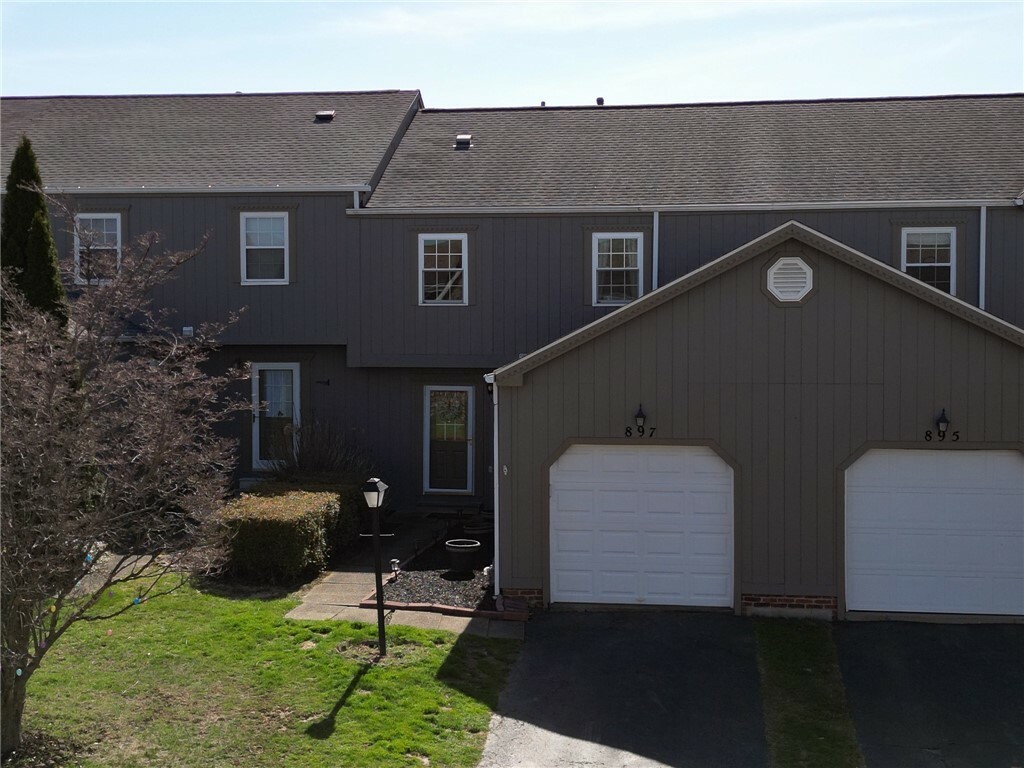 Property Photo:  897 Sunset Cir  PA 16066 