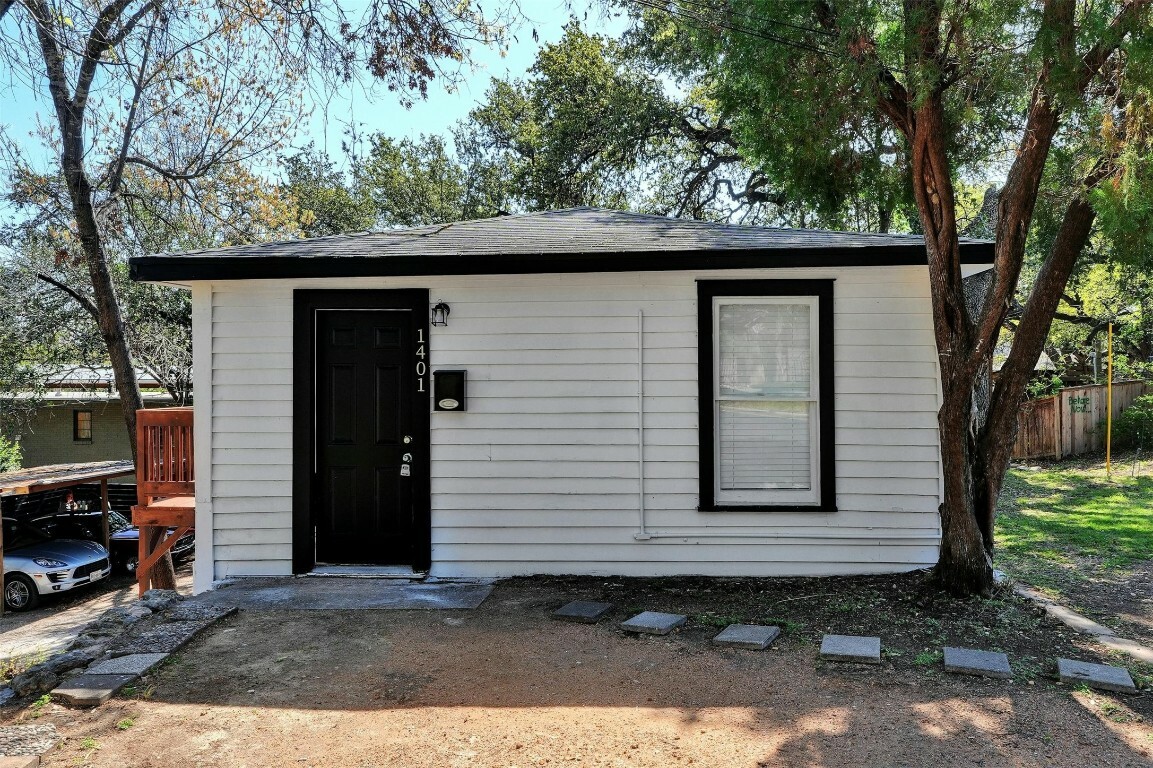 Property Photo:  1401 Windsor Road  TX 78703 