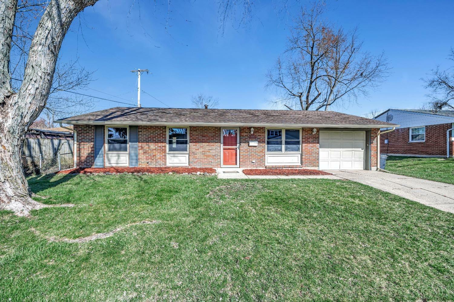 Property Photo: 6219 Larcomb Drive OH 45424