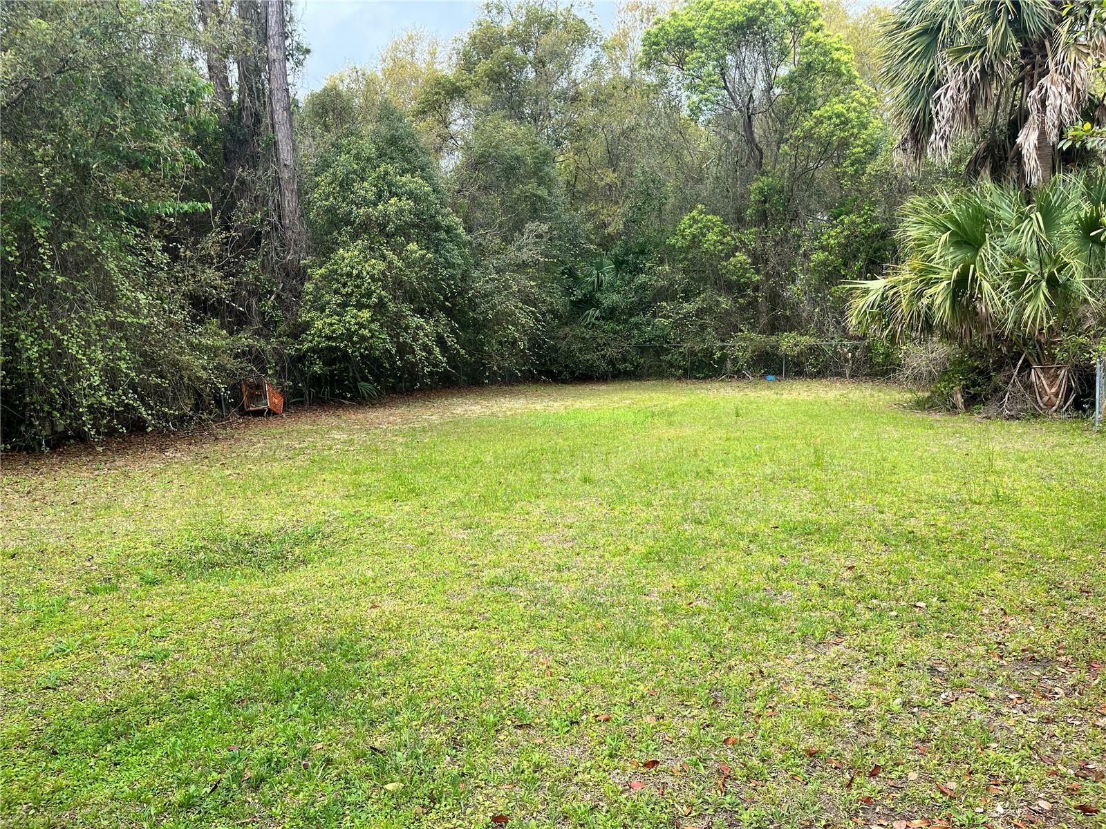 Property Photo:  722 N 21st Street  FL 32177 