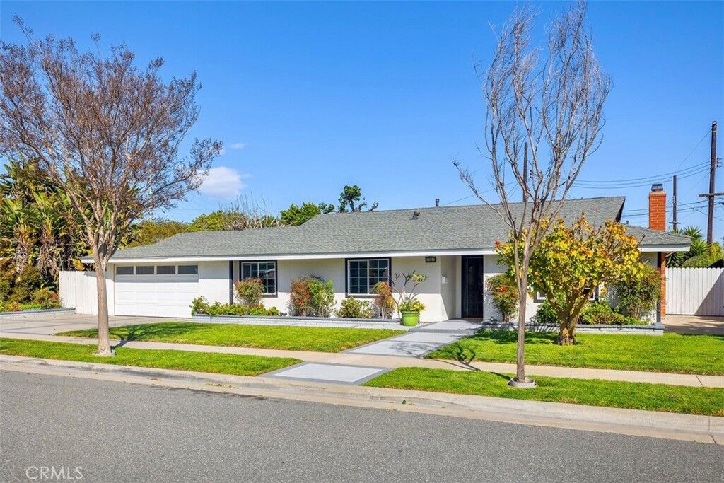 Property Photo:  17094 Laurel Street  CA 92708