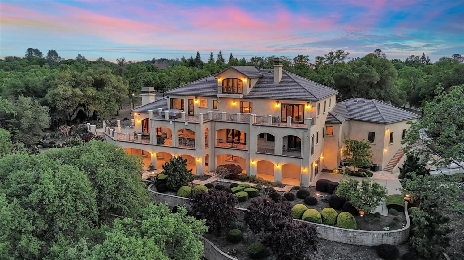 Property Photo:  6890 Country Side Lane  CA 95602 