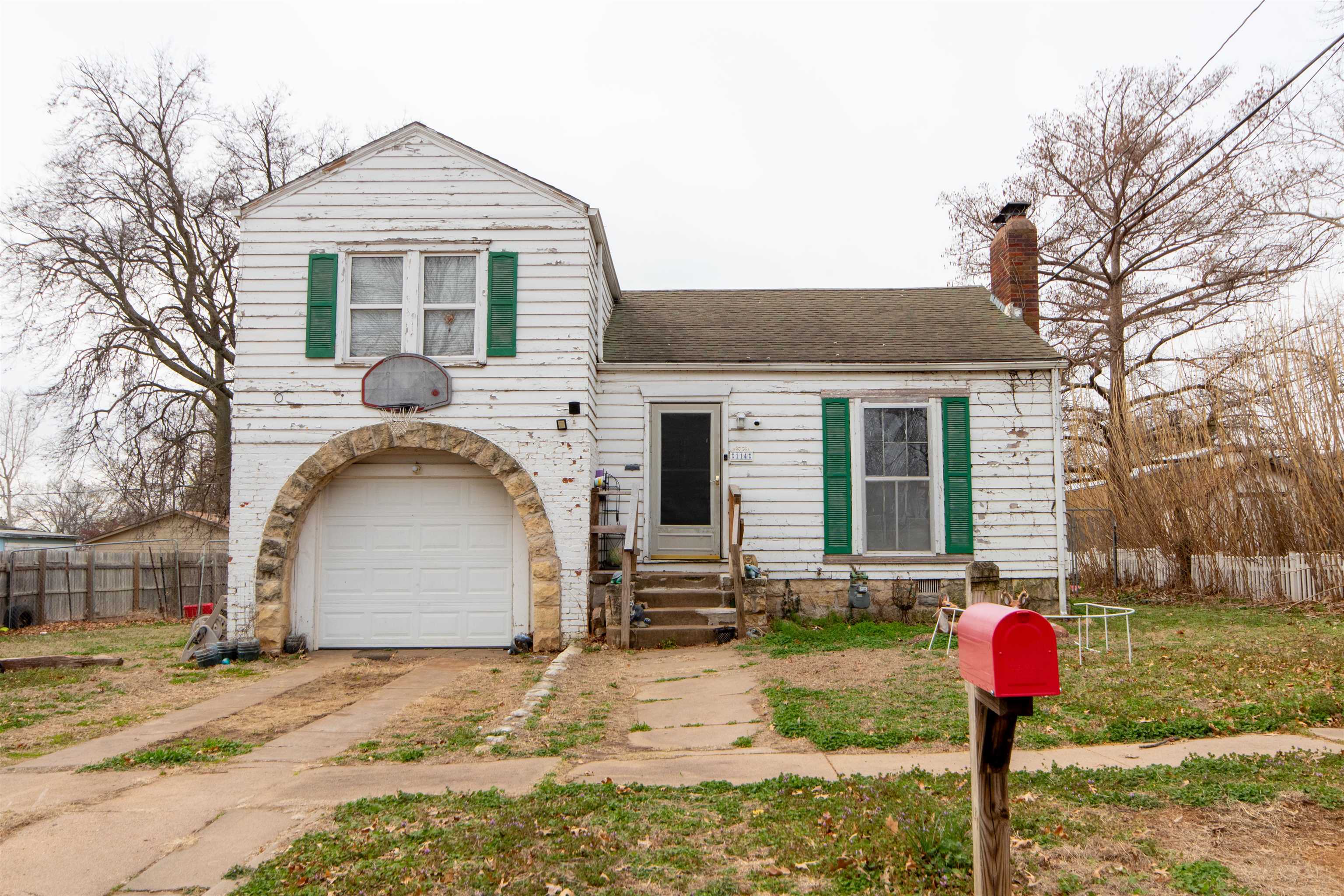 Property Photo:  114 E South St  KS 67152 