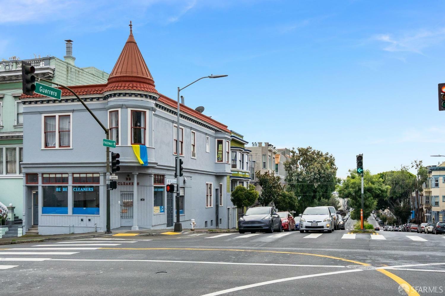 Property Photo:  197 Duboce Avenue  CA 94103 