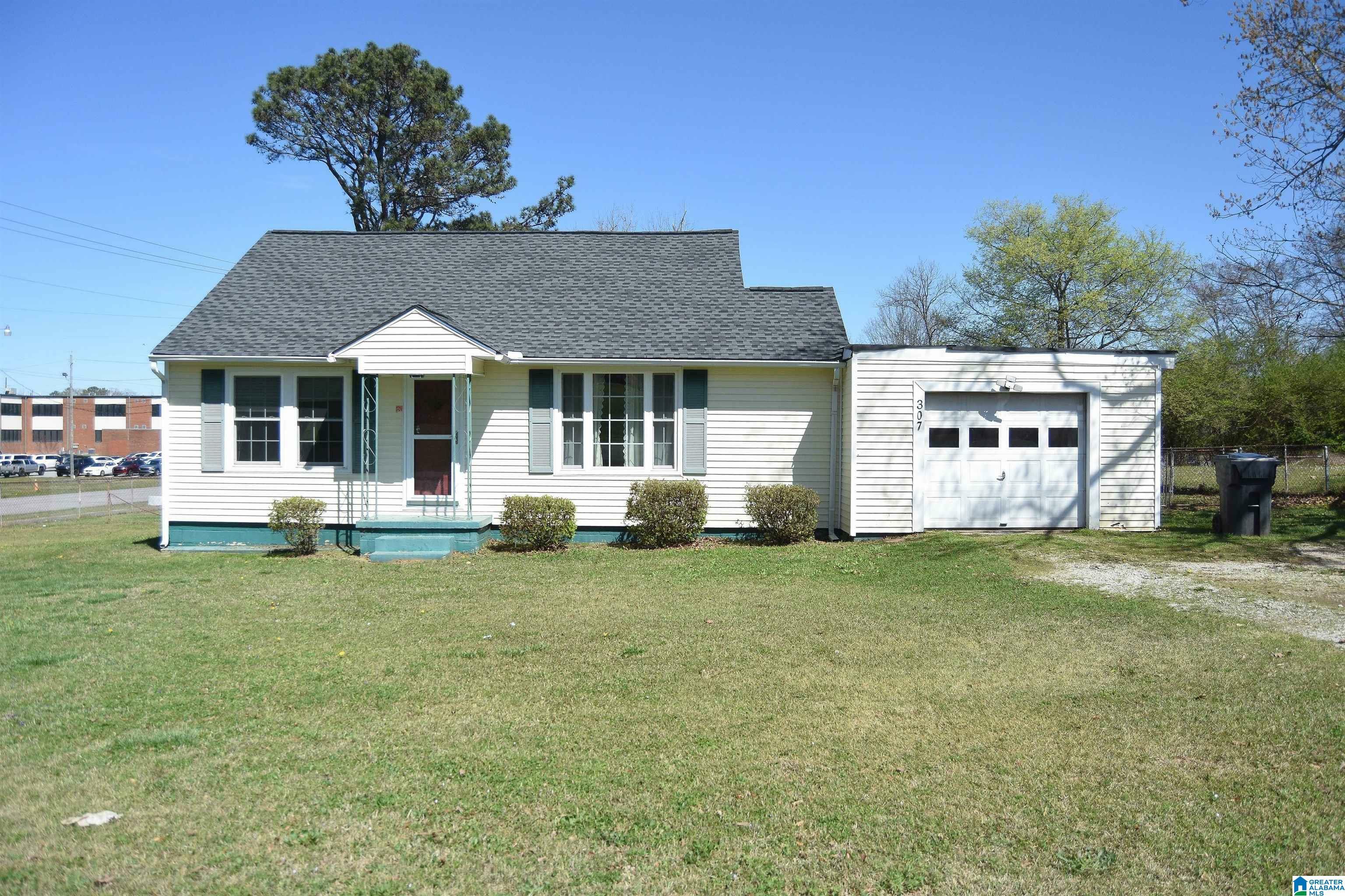 Property Photo:  307 Alexandria Road  AL 36277 