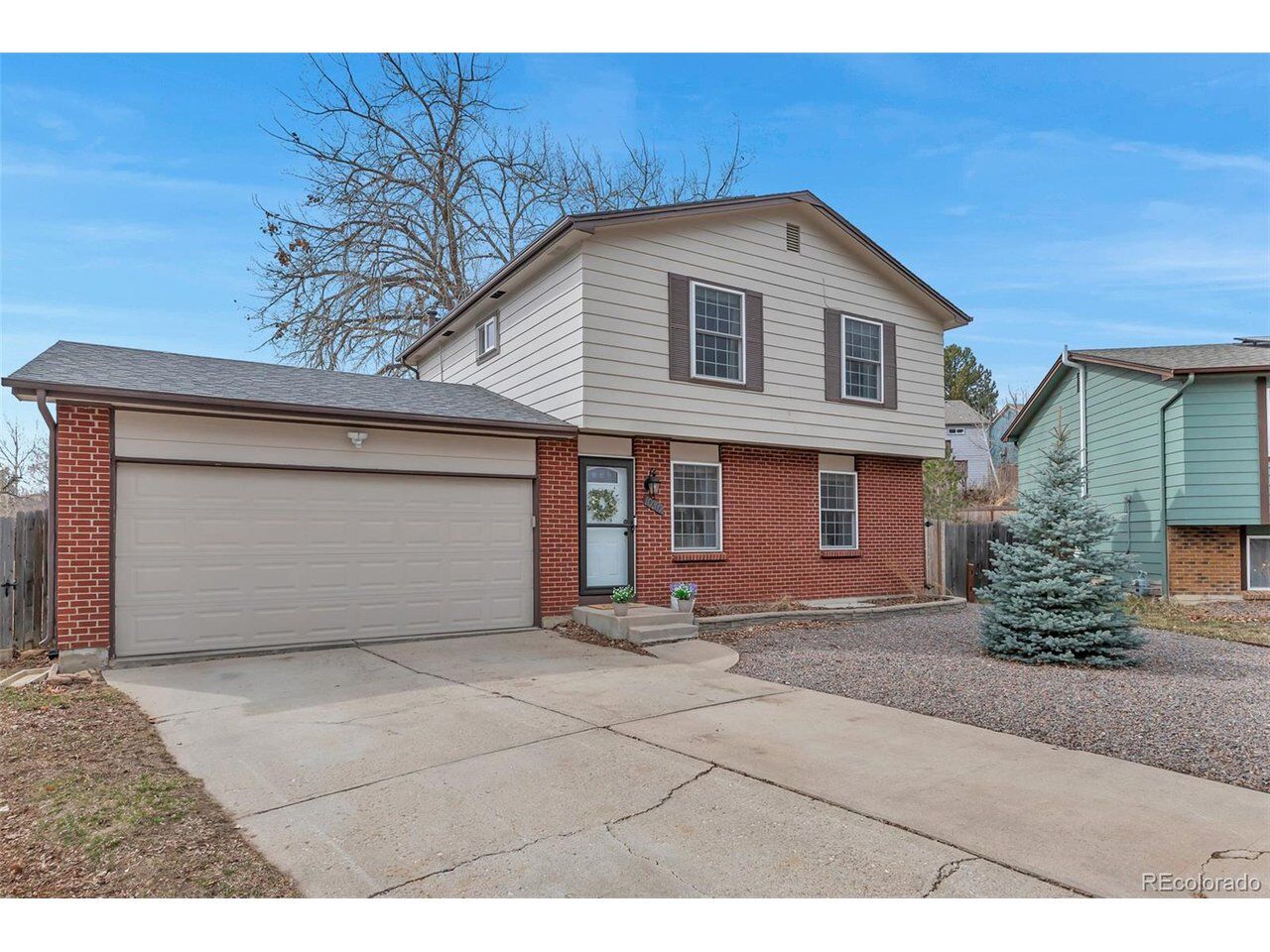Property Photo: 10372 Owens Cir CO 80021