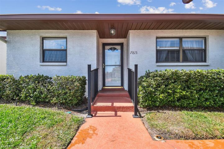 Property Photo: 7815 Radcliffe Circle FL 34668