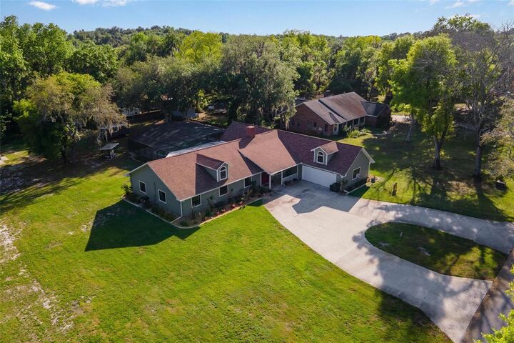 Property Photo:  6712 Woody Court  FL 34748 