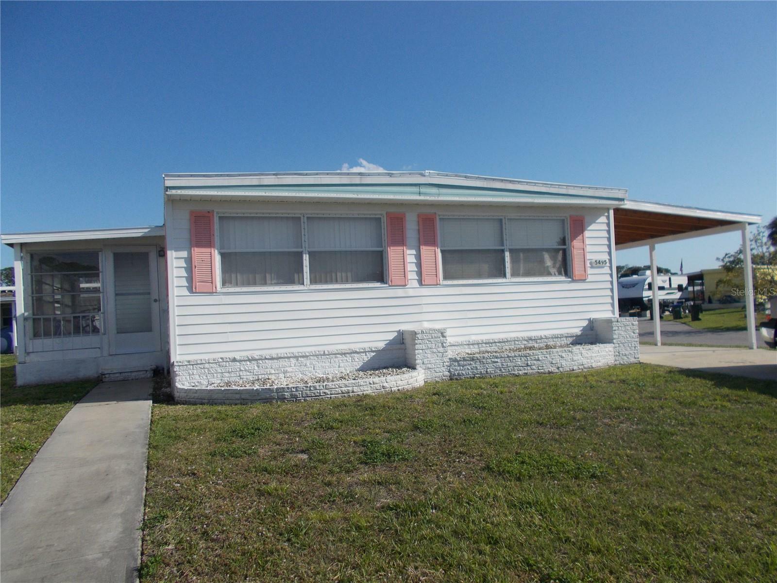 Property Photo:  5495 Holiday Park Boulevard  FL 34287 