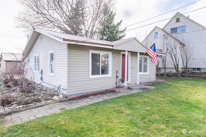 Property Photo: 507 Ramona Avenue WA 98801