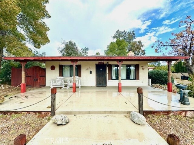 Property Photo:  49260 Mojave  CA 92256 