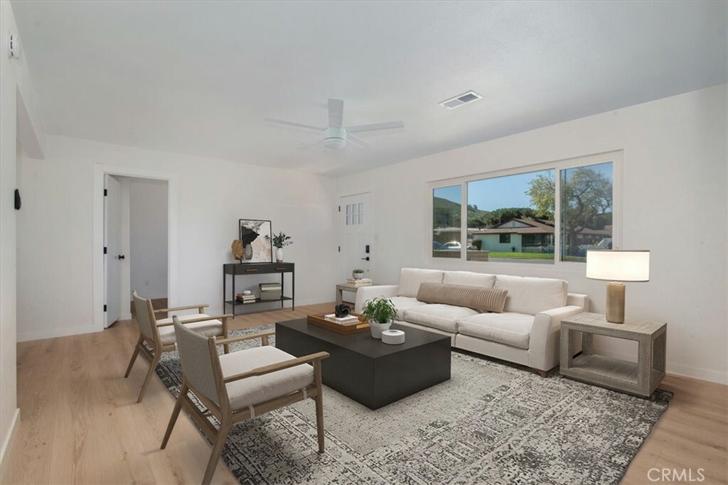 Property Photo: 418 S G Street CA 93436