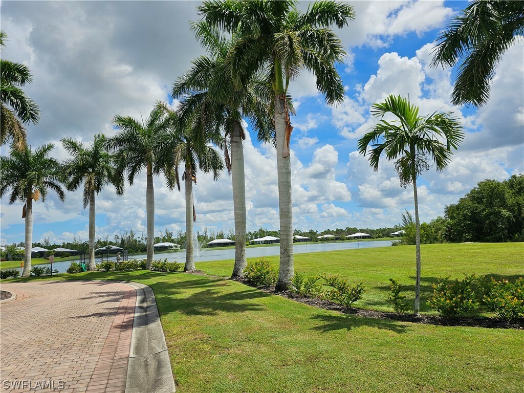 Property Photo:  2405 Kismet Lakes Lane  FL 33993 