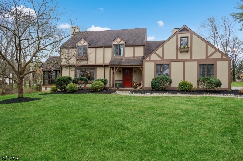 Property Photo: 9 Tuccamirgan Rd NJ 08822