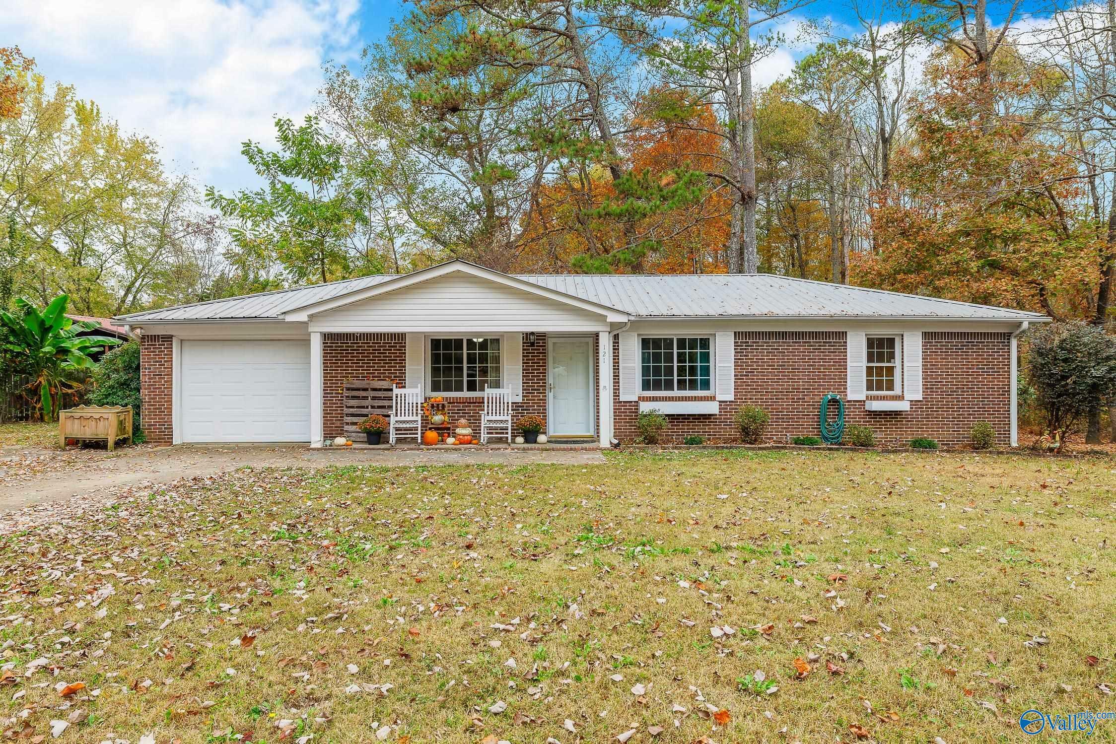 Property Photo:  121 Miles Lane  AL 35765 