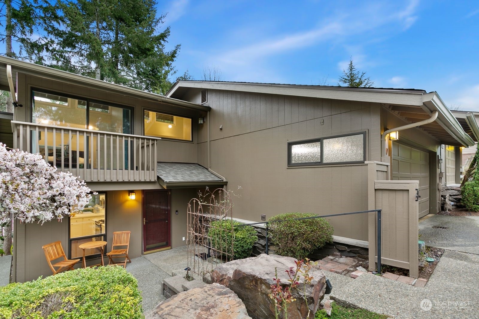 Property Photo:  140 168th Avenue NE  WA 98008 