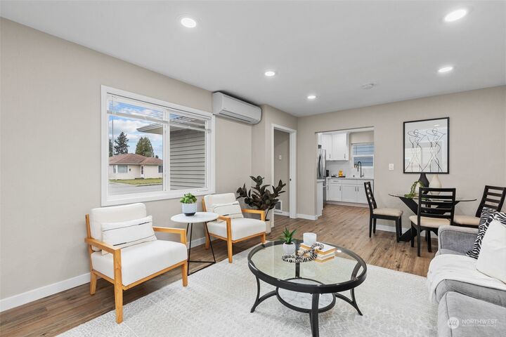 Property Photo: 819 S Hawthorne Street WA 98465