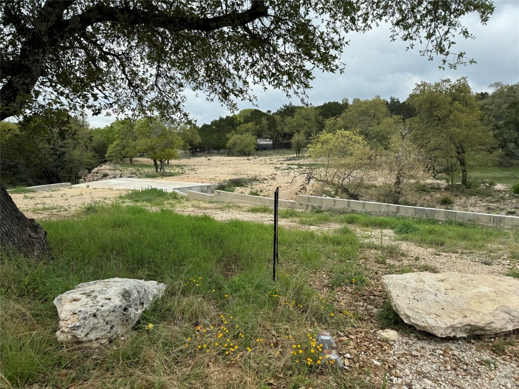 Property Photo: 7605 White Oak Drive TX 78645
