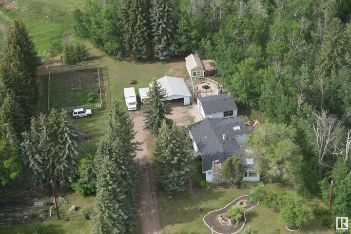 Property Photo:  16820 41 Avenue SW  AB T6W 1A6 
